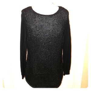 Women’s black knit long sweater 🚂